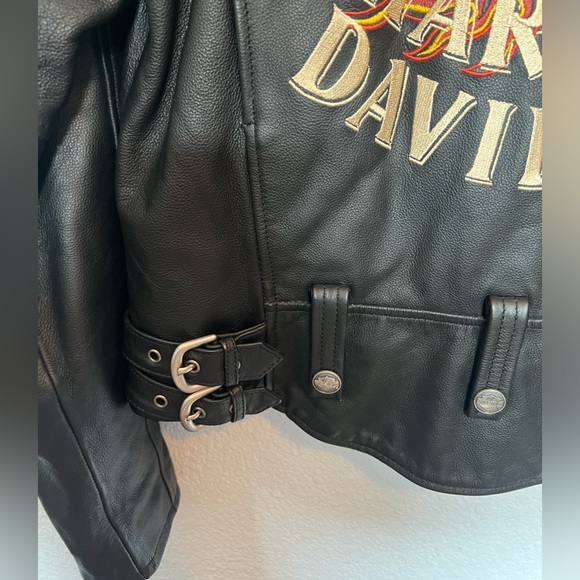 Authentic Ladies Harley Davidson Black Leather Riding Jacket Size M - Picture 8 of 10